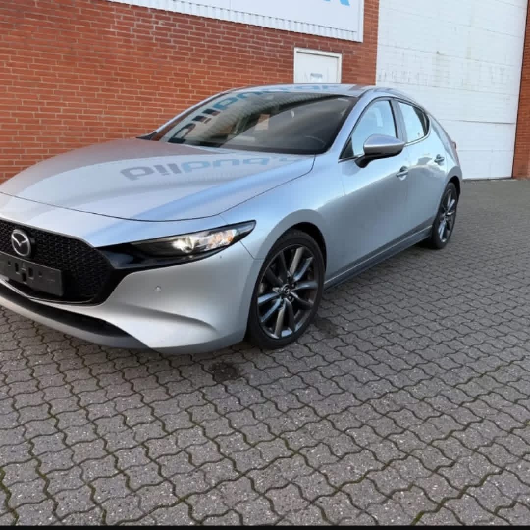 Mazda 3 2.0 SKYACTIV-G 122 PS AUTOMATIK, aus erster Hand