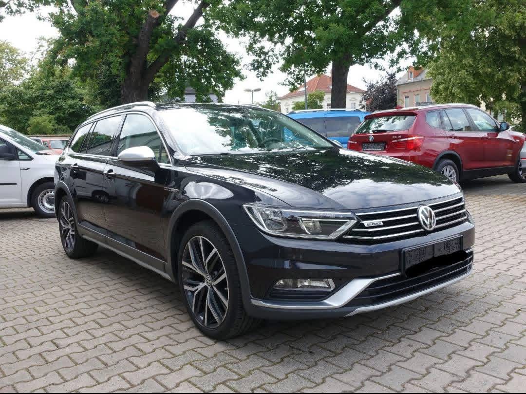 Volkswagen Passat Alltrack, 4x4, Leder, Standby, Panorama, Automatik