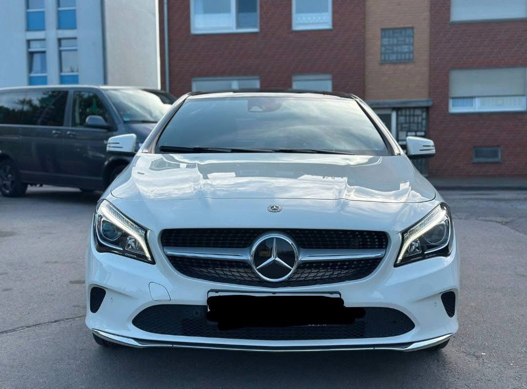 Mercedes-Benz CLA 180 Shooting Brake Garantie*Navigation*Leder*Panorama