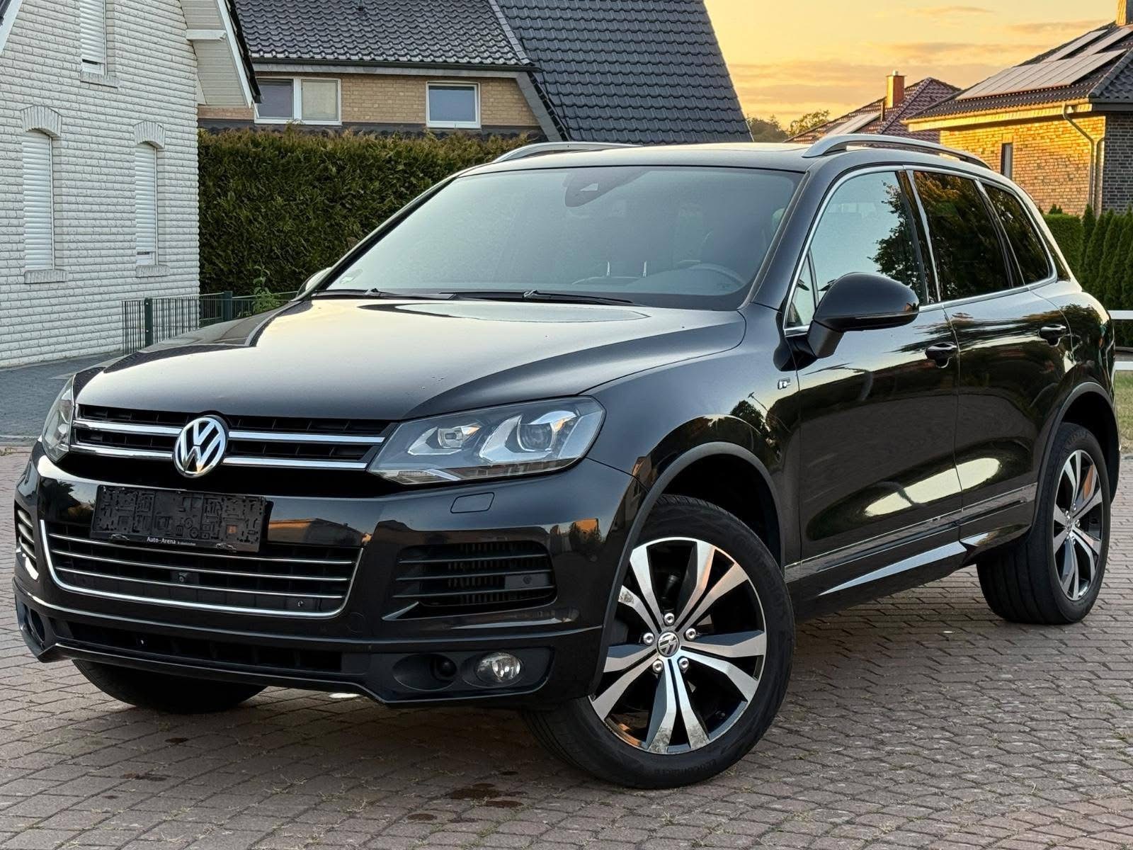 Volkswagen Touareg V8 4.2 TDI R-LINE*VOLL*2.HAND*S-HEFT*TOP