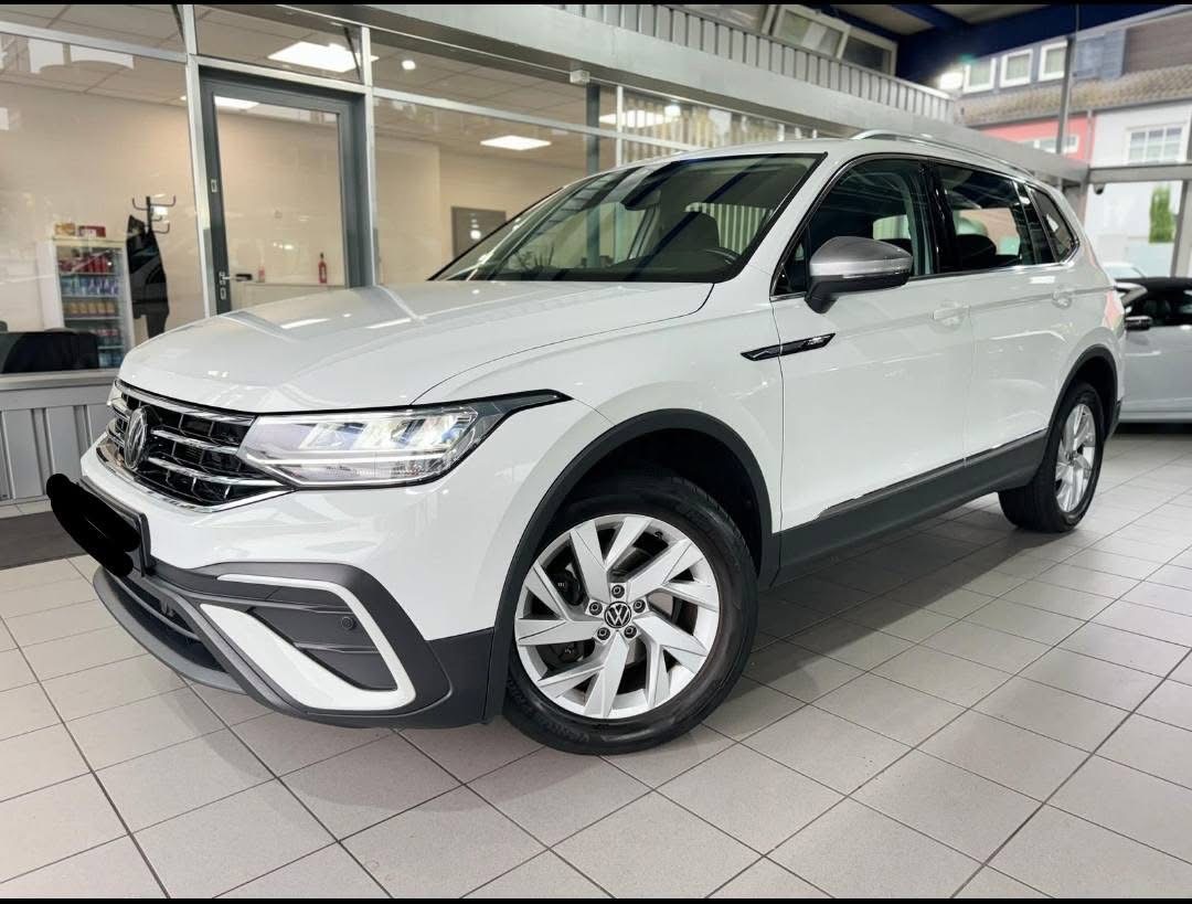 Volkswagen Tiguan Allspace Life 2.0 TDI DSG LED VIRT PDC Fahrzeugzustand: Gebraucht