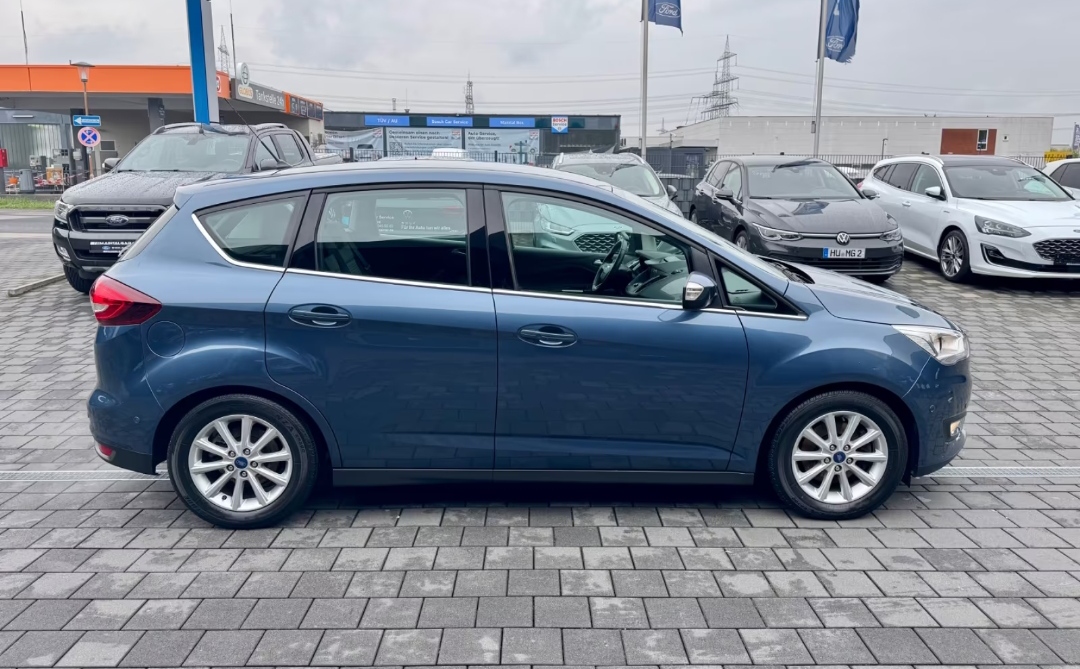 Ford C-Max 1.5 EcoBoost Titanium – Elektrische Sitze – Navigation – Rückfahrkamera