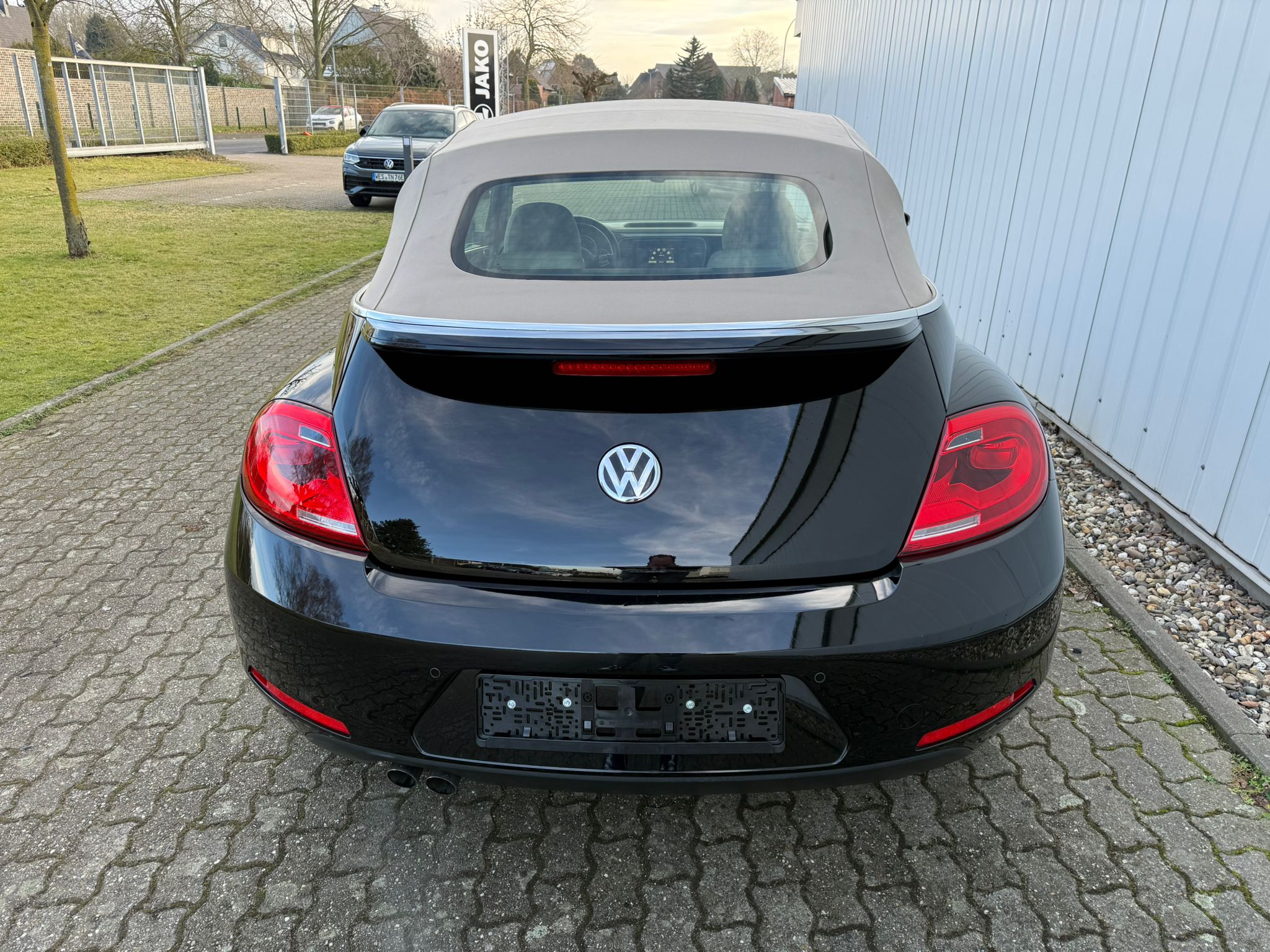 Volkswagen Beetle Cabriolet Design*2.0TDI 140PS*DSG*Xenon*